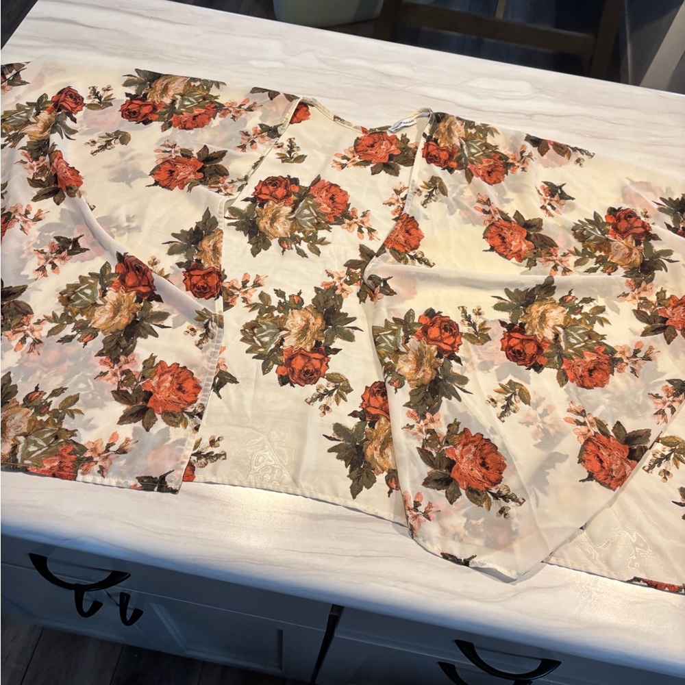 Dainty Hooligan Orange and Cream Floral Shaw/Kimono